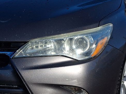 Used 2015 Toyota Camry LE image 8