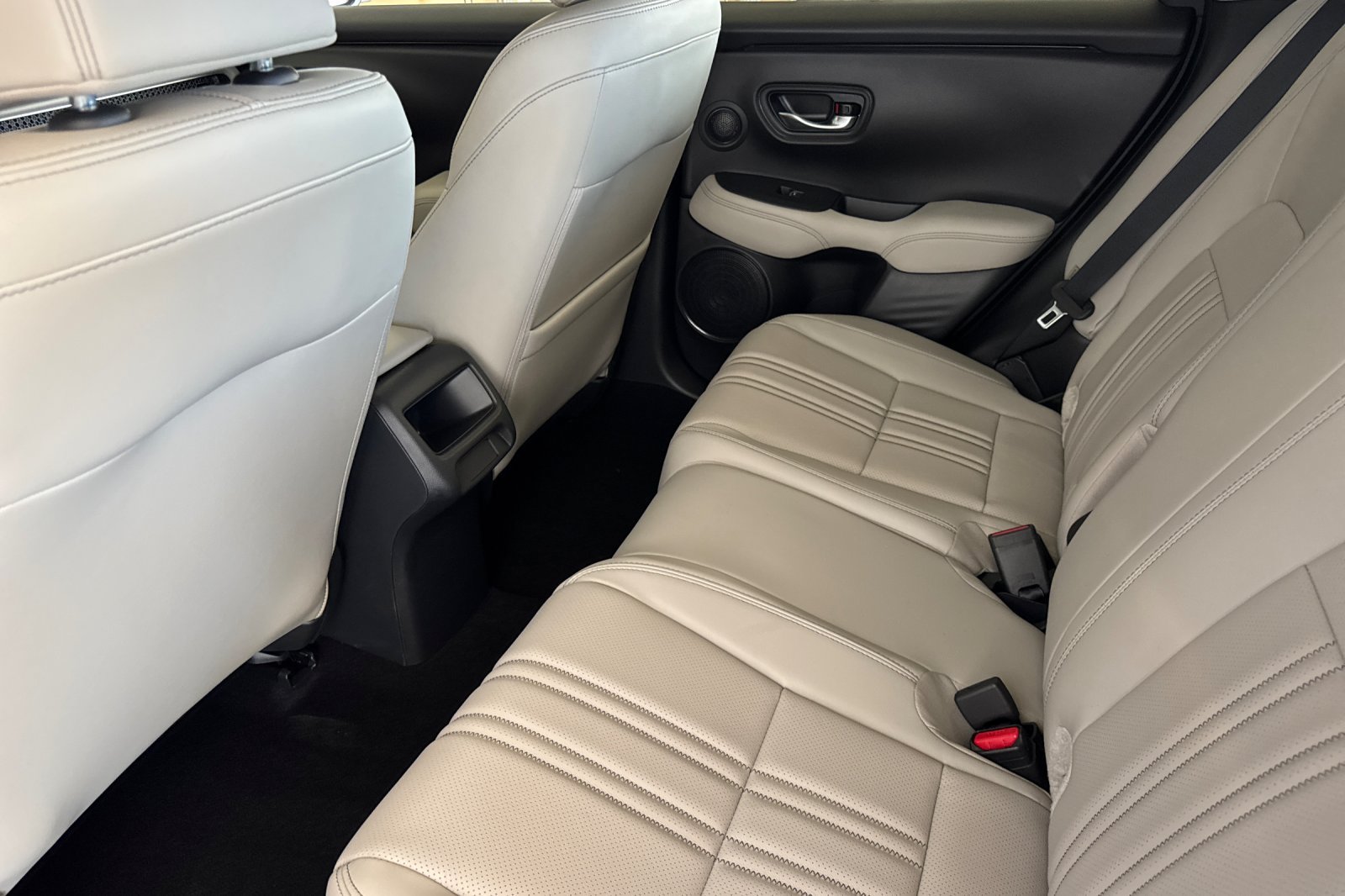 New 2027 Honda HR-V EX-L image 9