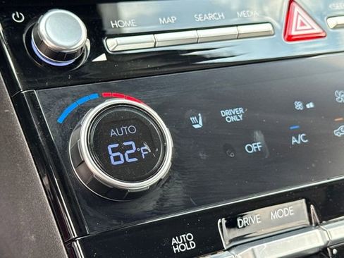 Certified 2025 Hyundai Santa Fe SEL image 23