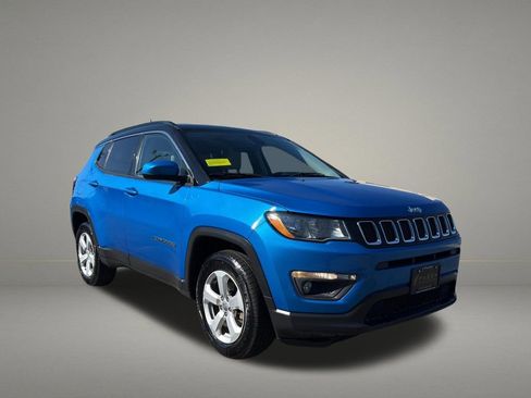 Used 2018 Jeep Compass Latitude AWD/4WD image 8