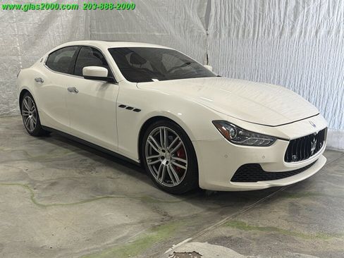 Used 2015 Maserati Ghibli S Q4 AWD/4WD image 2