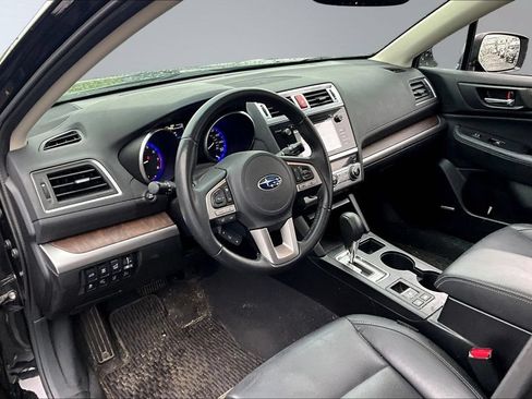 Used 2016 Subaru Outback 3.6R Limited AWD/4WD image 14