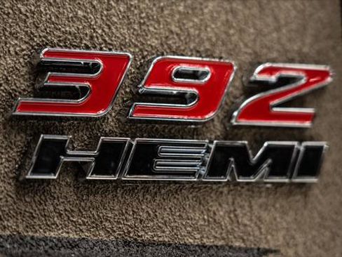 Used 2025 Jeep Gladiator Sport image 24