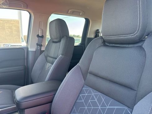 New 2026 Nissan Frontier SV image 9