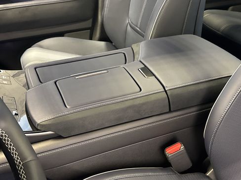 New 2026 INFINITI QX80 4WD w/ Sport Exterior Package image 21