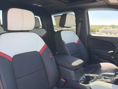 Used 2024 GMC Canyon AT4X AWD/4WD image 34