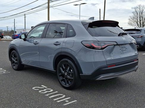 Used 2025 Honda HR-V Sport image 4