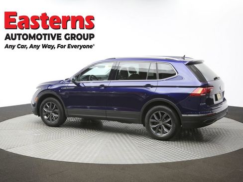 Used 2022 Volkswagen Tiguan SE image 60