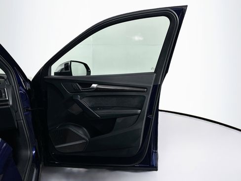 Used 2018 Audi SQ5 Premium Plus w/ S Sport Package image 34