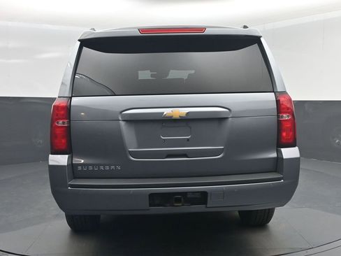 Used 2020 Chevrolet Suburban LT image 27
