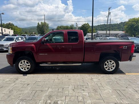 Used 2013 Chevrolet Silverado 2500 LT w/ Z71 Appearance Package AWD/4WD image 5