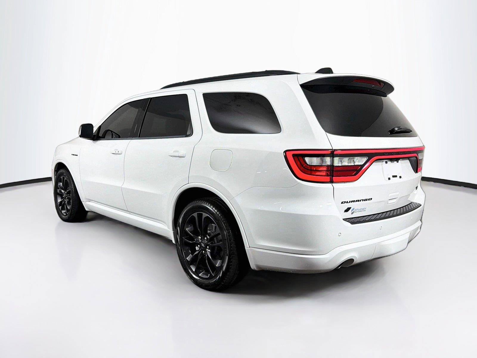 Used 2023 Dodge Durango R/T AWD/4WD image 9