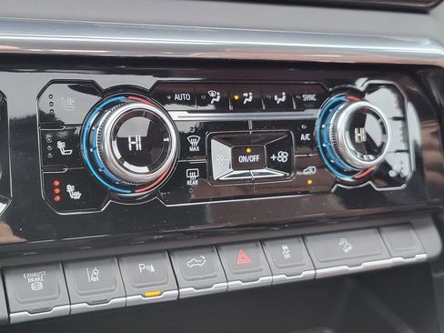 New 2026 GMC Sierra 2500 Denali Ultimate w/ Max Trailering Package image 34