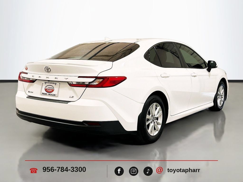 Used 2025 Toyota Camry LE w/ Convenience Package FWD image 4