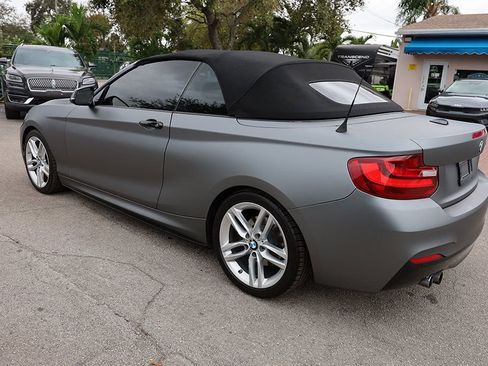 Used 2017 BMW 230i Convertible image 7