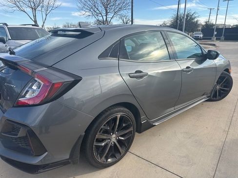 Used 2021 Honda Civic Sport image 3