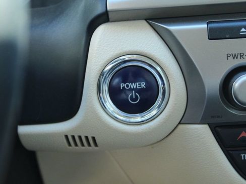 Used 2014 Lexus ES 300h w/ Luxury Package w/Bamboo Trim FWD image 21
