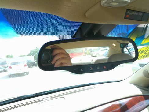 Used 2006 Buick Lucerne CXS w/ Driver Confidence Package image 11