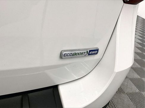 Used 2020 Ford Explorer Platinum w/ Premium Technology Package image 8