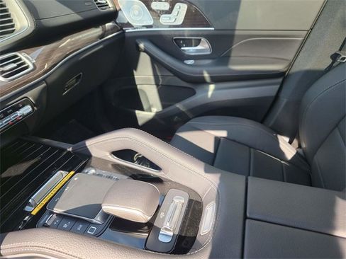 New 2025 Mercedes-Benz GLS 450 4MATIC image 21