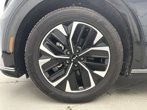 Used 2024 Kia EV6 Wind image 26