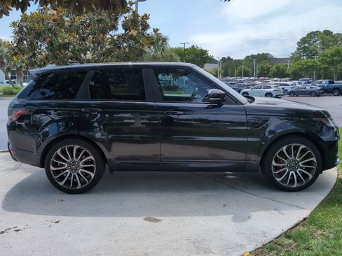 Used 2019 Land Rover Range Rover Sport HSE Dynamic AWD/4WD image 11