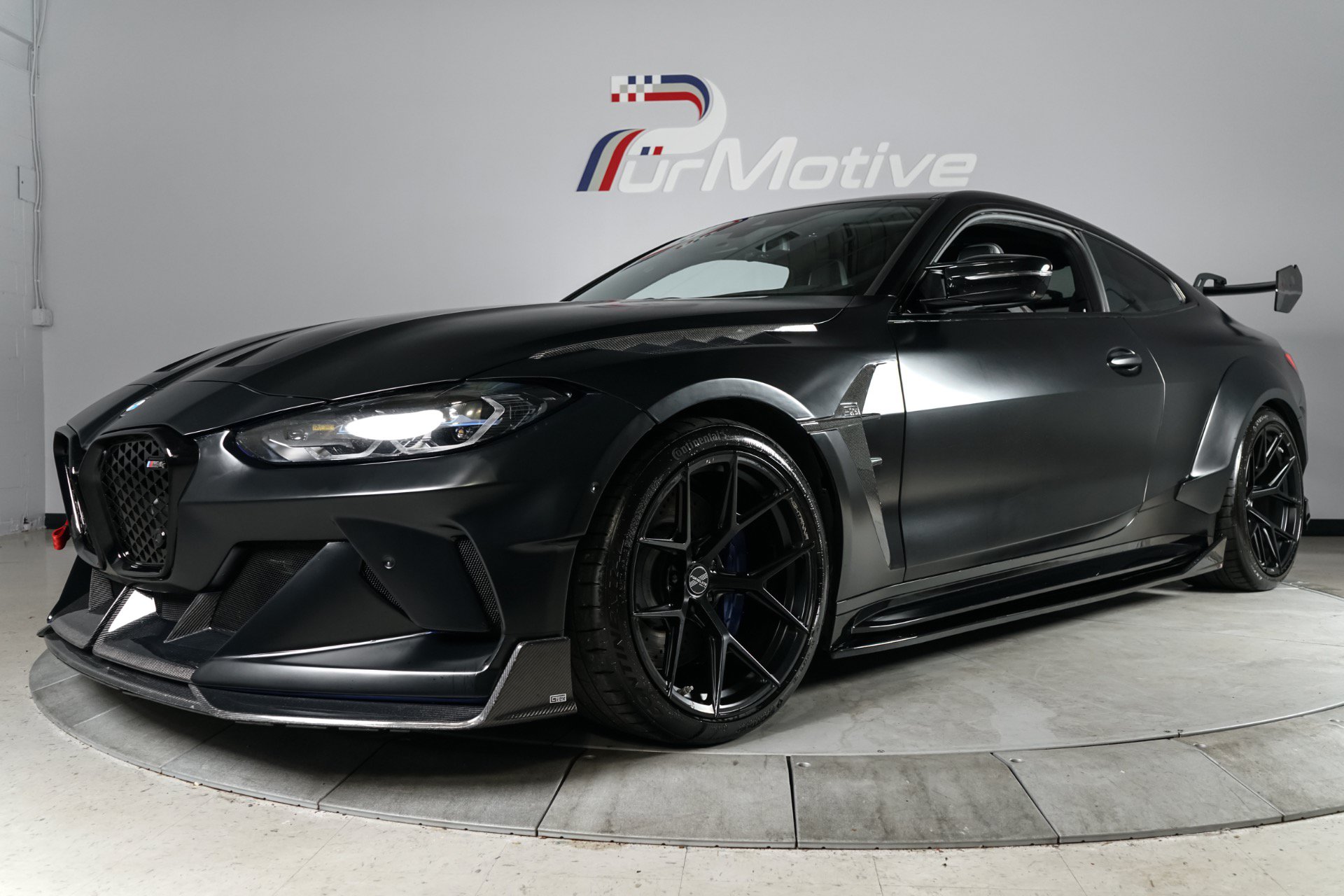 Used 2021 BMW M4 Coupe w/ Executive Package RWD image 1