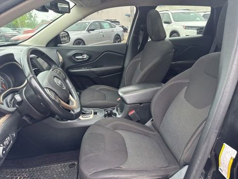 Used 2016 Jeep Cherokee 75th Anniversary AWD/4WD image 17