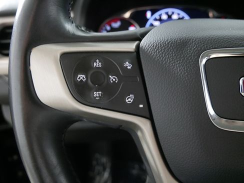Certified 2022 GMC Acadia Denali w/ Denali Ultimate Package AWD/4WD image 27