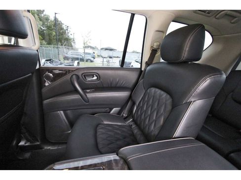 Used 2024 Nissan Armada Platinum w/ Captain's Chairs Package image 9