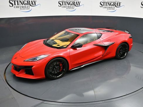 Used 2025 Chevrolet Corvette Z06 image 11