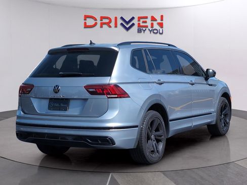 Used 2023 Volkswagen Tiguan SE R-Line image 5