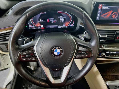Used 2020 BMW 530i xDrive w/ Premium Package AWD/4WD image 11