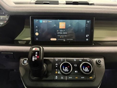 Used 2022 Land Rover Defender 110 X-Dynamic SE AWD/4WD image 15