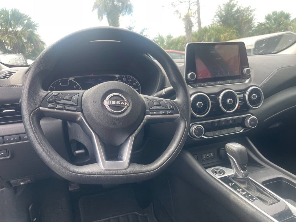 Used 2025 Nissan Sentra SV FWD image 12