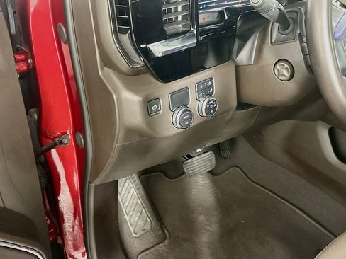 Used 2024 GMC Sierra 1500 SLT w/ SLT Premium Plus Package RWD image 17