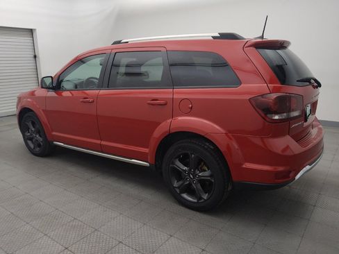 Used 2019 Dodge Journey Crossroad FWD image 3