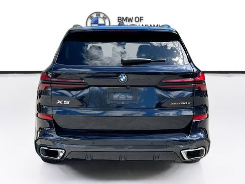 Certified 2025 BMW X5 xDrive50e w/ M Sport Package image 6