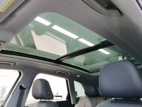 New 2025 Audi Q5 Premium image 32