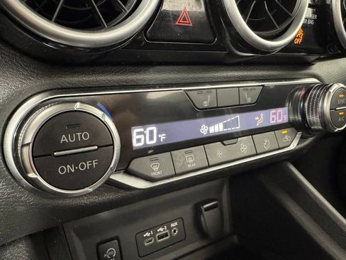 Used 2024 Nissan Sentra SR FWD image 24