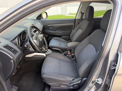 Used 2011 Mitsubishi Outlander Sport SE FWD image 24