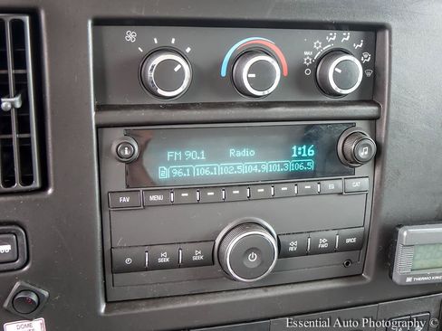 Used 2024 Chevrolet Express 3500 w/ Power Convenience Package RWD image 13