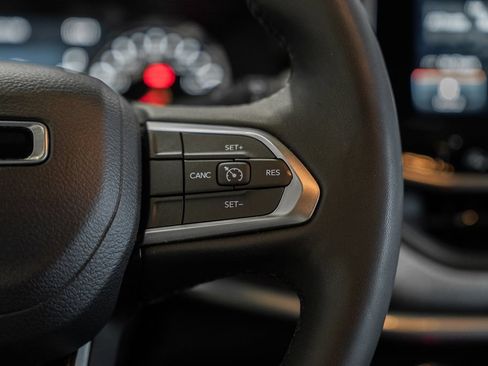 Certified 2023 Jeep Compass Latitude AWD/4WD image 20