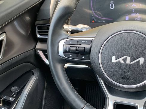 Used 2024 Kia Sportage EX FWD image 12