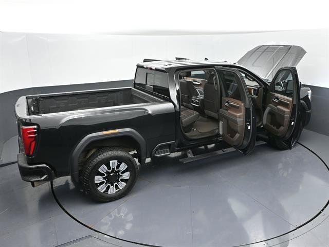 Used 2025 GMC Sierra 2500 Denali w/ Denali Reserve Package AWD/4WD image 49