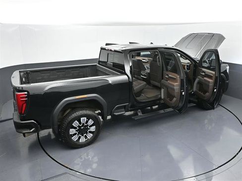 Used 2025 GMC Sierra 2500 Denali w/ Denali Reserve Package AWD/4WD image 49