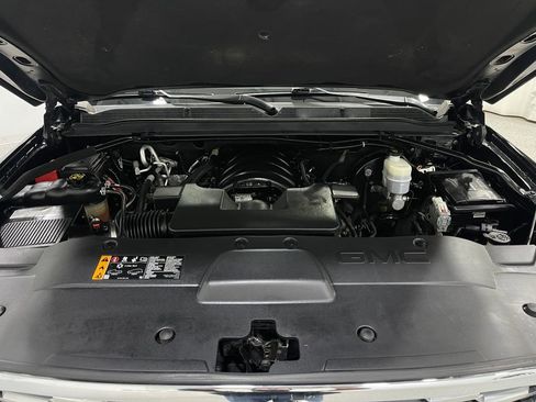 Used 2019 GMC Yukon Denali image 30