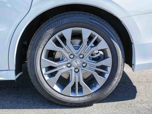 New 2026 Honda Odyssey Touring image 10