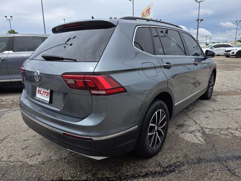 Used 2021 Volkswagen Tiguan SE FWD image 5