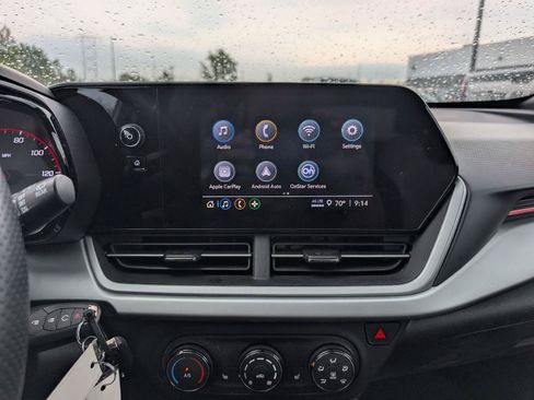 Used 2025 Chevrolet Trax RS w/ Driver Confidence Package FWD image 16